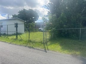 1430 NW 7th St, Fort Lauderdale FL 33311