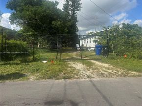 1430 NW 7th St, Fort Lauderdale FL 33311