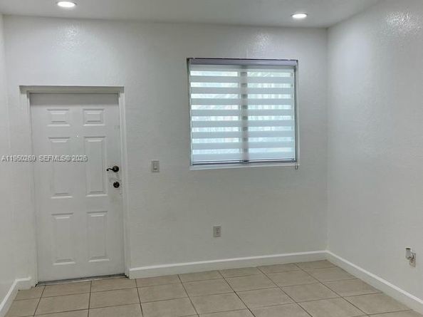 1651 SE 28th Ct 105, Homestead FL 33035