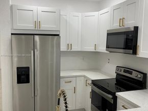 1651 SE 28th Ct 105, Homestead FL 33035