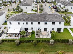 561 NW 204th St, Miami Gardens FL 33169