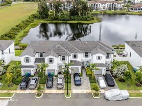 561 NW 204th St, Miami Gardens FL 33169
