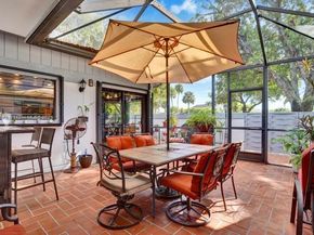 10026 NW 52nd Ter, Doral FL 33178