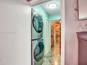 10026 NW 52nd Ter, Doral FL 33178