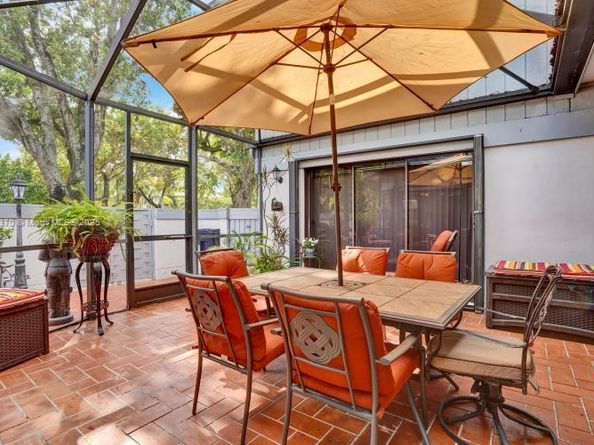 10026 NW 52nd Ter, Doral FL 33178