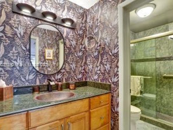 10026 NW 52nd Ter, Doral FL 33178