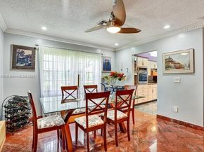 10026 NW 52nd Ter, Doral FL 33178