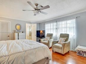 10026 NW 52nd Ter, Doral FL 33178