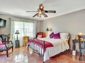 10026 NW 52nd Ter, Doral FL 33178