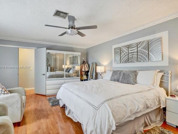 10026 NW 52nd Ter, Doral FL 33178