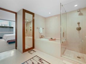 6801 Collins Ave 608 (door 616), Miami Beach FL 33141