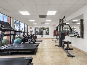 9340 Fontainebleau Blvd W411, Miami FL 33172