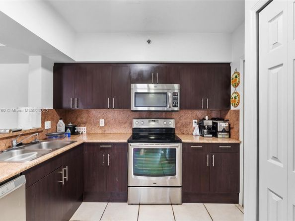 9340 Fontainebleau Blvd W411, Miami FL 33172