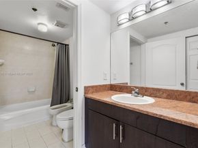 9340 Fontainebleau Blvd W411, Miami FL 33172