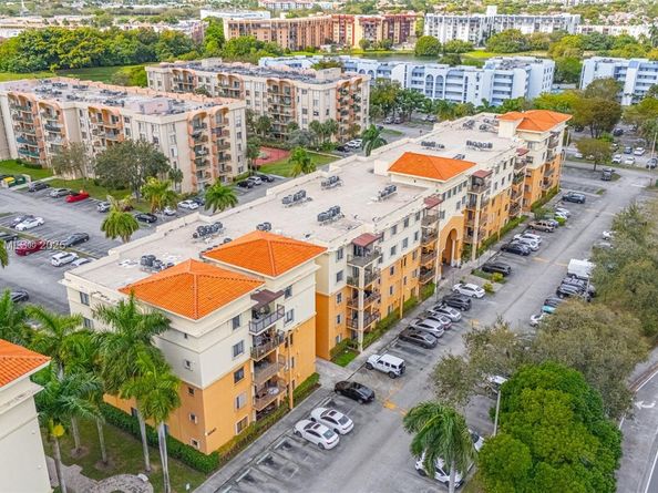 9340 Fontainebleau Blvd W411, Miami FL 33172