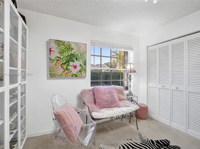 2019 Cove Ln, Weston FL 33326