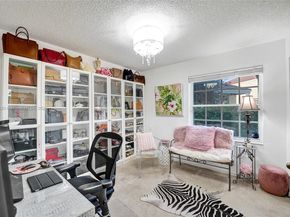 2019 Cove Ln, Weston FL 33326