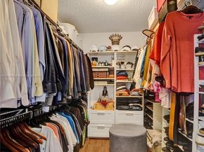 2019 Cove Ln, Weston FL 33326