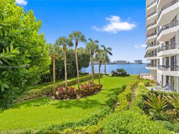 3600 Mystic Pointe Dr