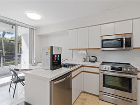 3600 Mystic Pointe Dr 215, Aventura FL 33180
