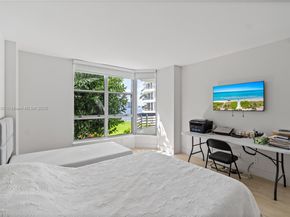 3600 Mystic Pointe Dr 215, Aventura FL 33180