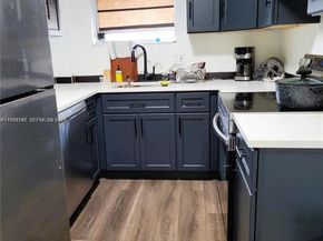 1400 Tallwood Ave 204, Hollywood FL 33021