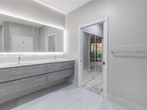 1611 Passion Vine Cir 122, Weston FL 33326