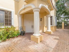 1611 Passion Vine Cir 122, Weston FL 33326