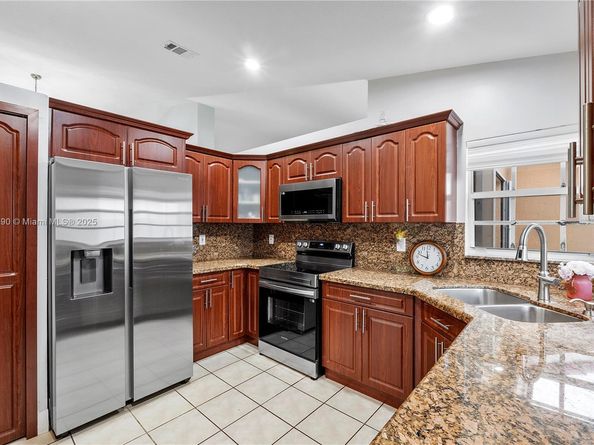 10350 SW 166th Ct, Miami FL 33196