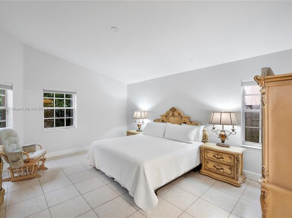 10350 SW 166th Ct, Miami FL 33196