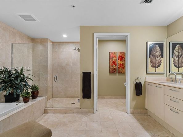 350 SE 2nd St GPH50, Fort Lauderdale FL 33301