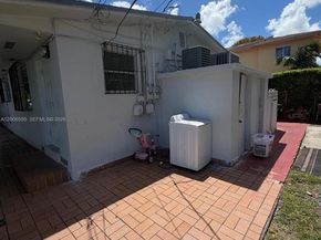 41 E 20th St, Hialeah FL 33010