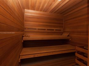 20281 E Country Club Dr 1704, Aventura FL 33180