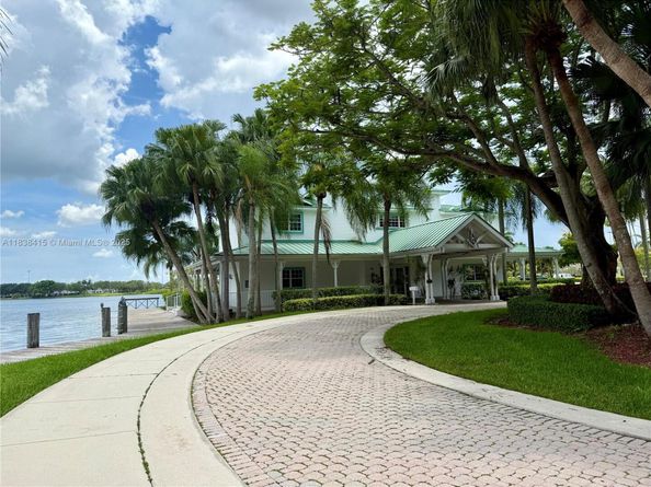 1111 NW 173rd Ave, Pembroke Pines FL 33029