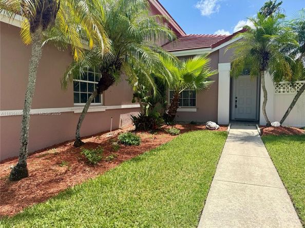1111 NW 173rd Ave, Pembroke Pines FL 33029