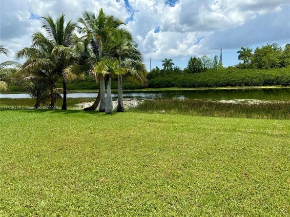 1111 NW 173rd Ave, Pembroke Pines FL 33029