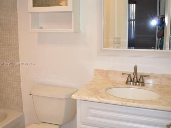 9360 Sunrise Lakes Blvd 111, Sunrise FL 33322