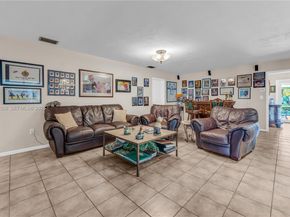 Undisclosed Address #A11939328, Palmetto Bay FL 33157