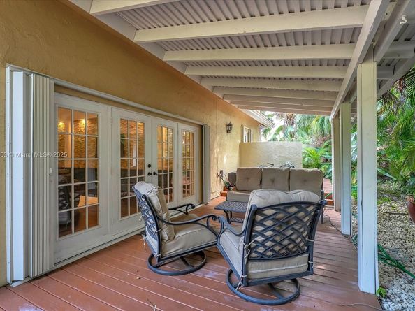 13000 NW 5th St, Plantation FL 33325