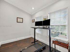 13000 NW 5th St, Plantation FL 33325