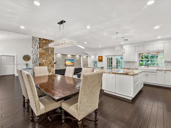 13000 NW 5th St, Plantation FL 33325