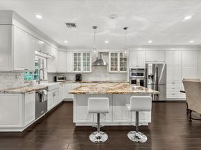 13000 NW 5th St, Plantation FL 33325