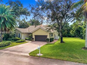 13000 NW 5th St, Plantation FL 33325