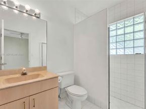 4956 Rothschild Dr, Coral Springs FL 33067