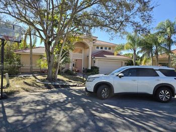 4956 Rothschild Dr