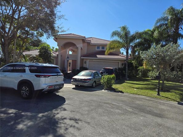 4956 Rothschild Dr, Coral Springs FL 33067