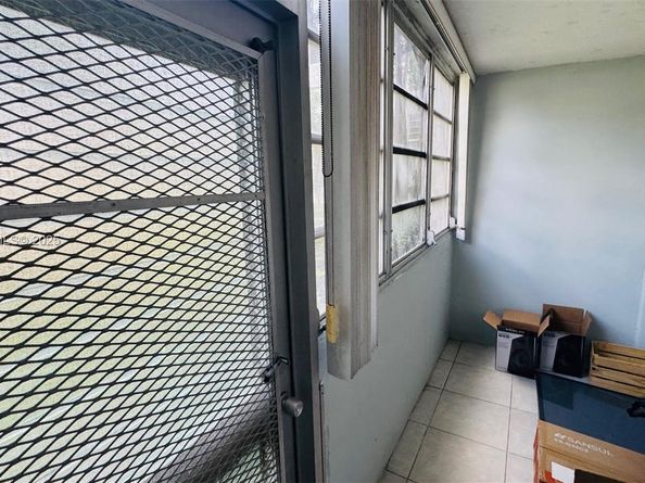 1333 E Hallandale Beach Blvd 134, Hallandale Beach FL 33009