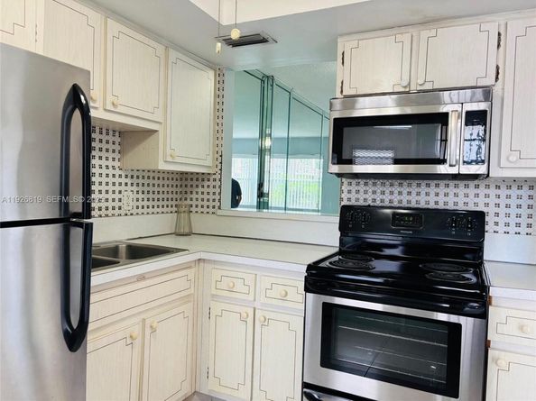 1333 E Hallandale Beach Blvd 134, Hallandale Beach FL 33009