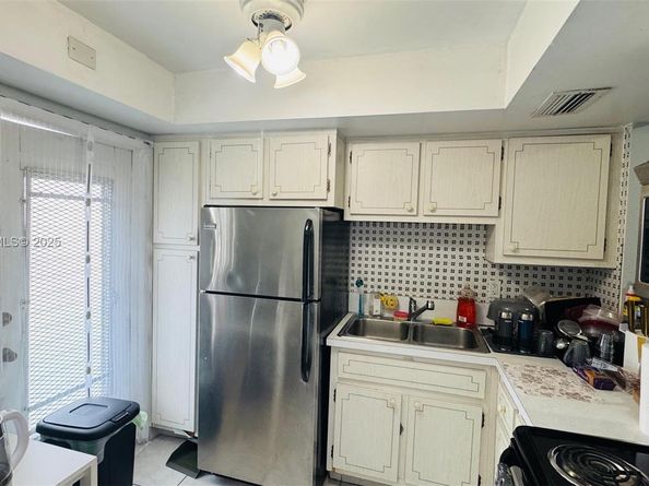 1333 E Hallandale Beach Blvd 134, Hallandale Beach FL 33009