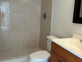 1673 Bay Rd 306, Miami Beach FL 33139